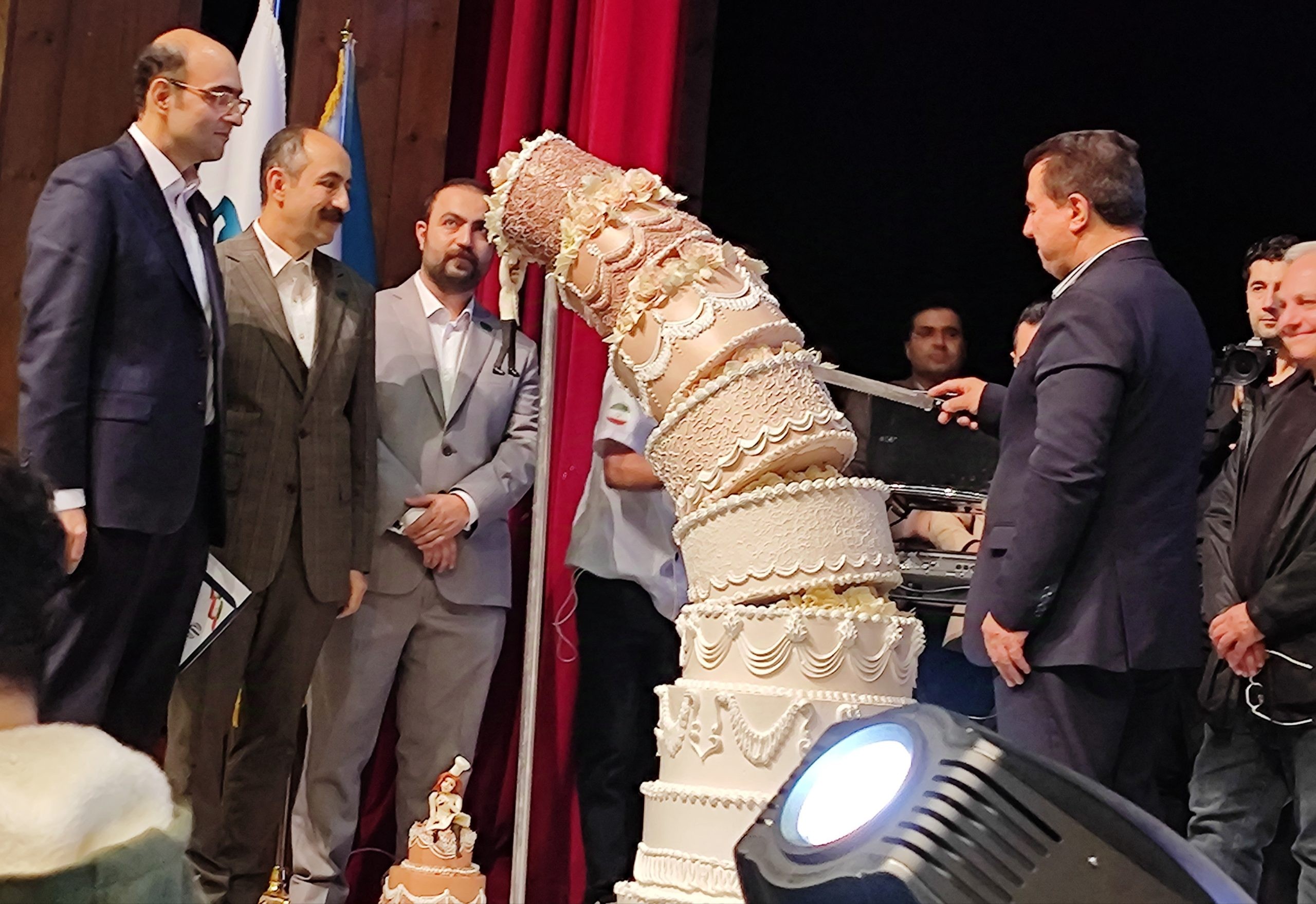 اولین رویداد تخصصی صنعت قنادی و شیرینی‌پزی