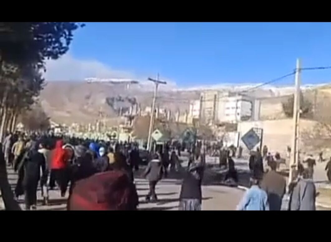 اعتراضات ملکشاهی و درگیری با نیروهای امنیتی