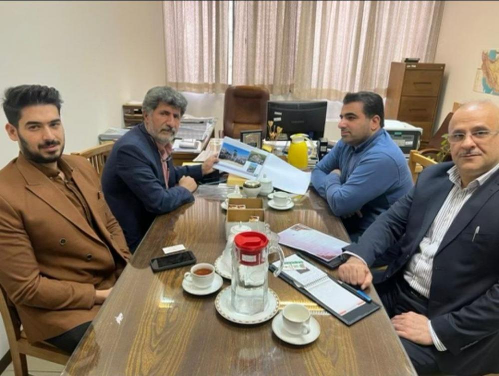 علیرضا منصور خاکی