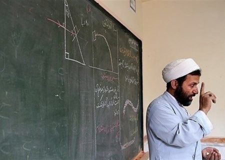 ۲۵ هزار طلبه ، ۱۳۰۰ نفر مربی قرآن و ۵۸۰۰  نیروی جهادی برای جبران کمبود معلم استخدام شدند