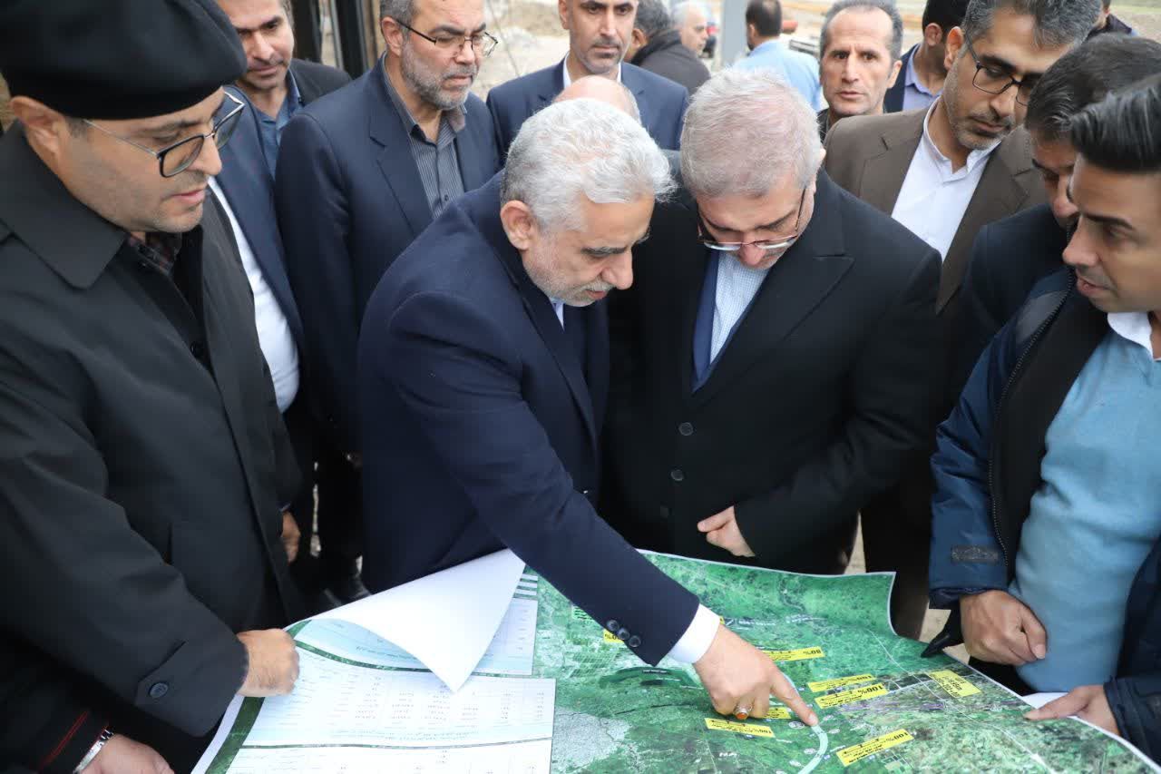 معاون رییس جمهور در بازدید از پروژه راه آهن رشت، بندرکاسپین