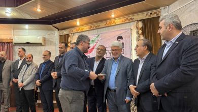 عکس مراسم تجلیل از خبرنگاران و اصحاب رسانه رشت با حضور رحیم شوقی شهردار، اسماعیل میرغضنفری فرماندار و اعضای شورای اسلامی شهر در روز خبرنگار