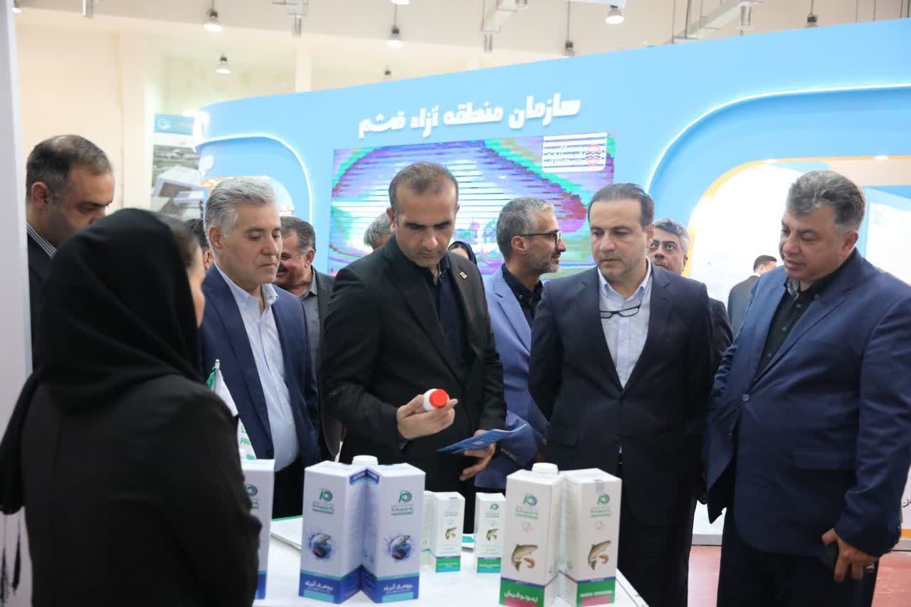 بازدید از غرفه‌های نمایشگاه آبزیان و صنایع وابسته منطقه آزاد انزلی