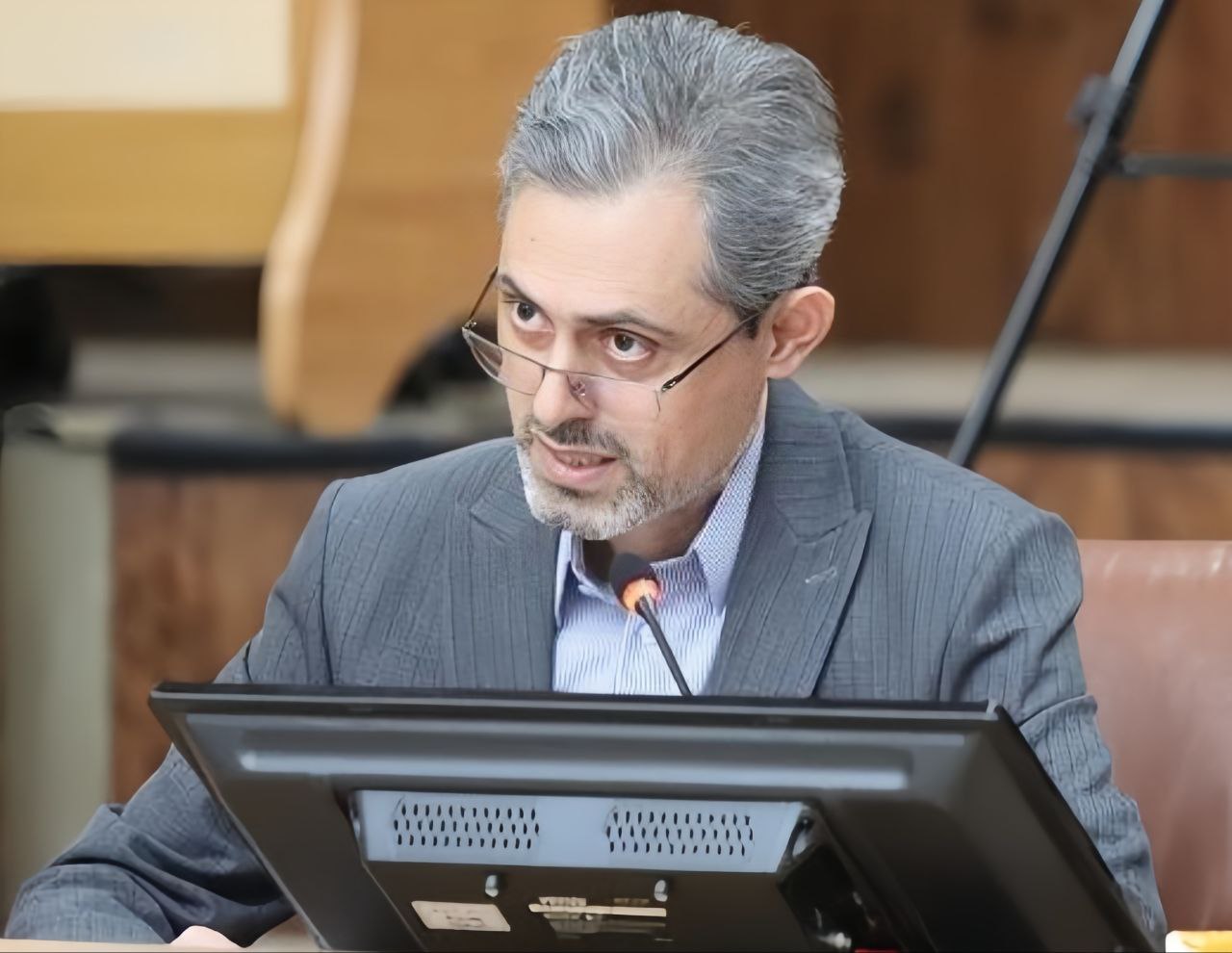 عکس مدیرمسئول ناظرخبر در یادداشت درباره حوادث ۱۸ و ۱۹ دی