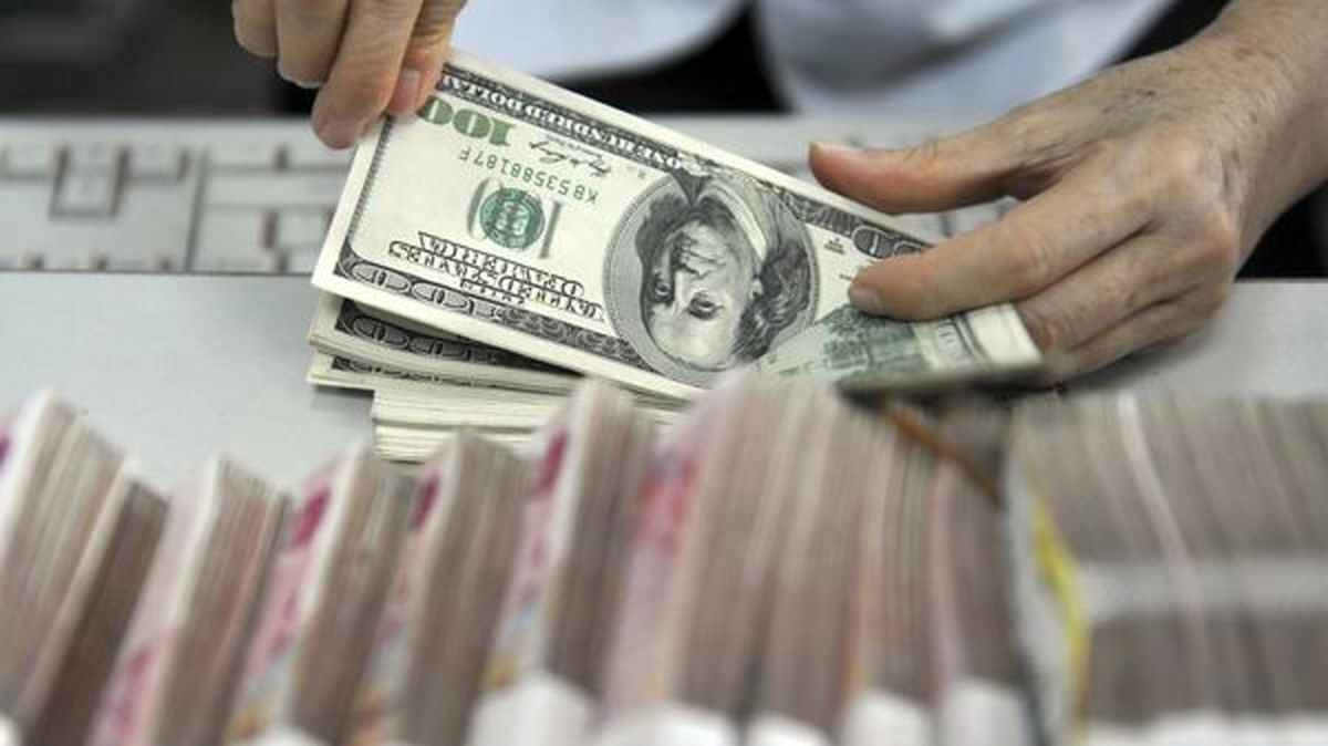 سقف حذف ارز ترجیحی و جهش قیمت دلار