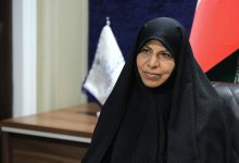 مرضیه وحید دستجردی دبیر ستاد ملی جمعیت در حال سخنرانی در همایش ملی جمعیت