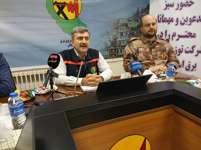 مسعود صادقی خمامی مدیرعامل توزیع برق گیلان در نشست خبری پاسخگوی پرسشها