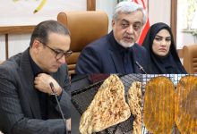 فرماندار رشت و معاون استاندار گیلان در نشست بررسی وضعیت آرد، نان و نظارت بر نانوایی‌های شهرستان رشت