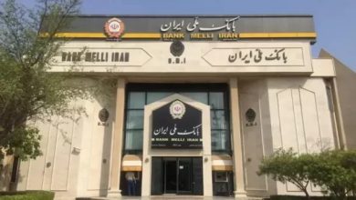 نمایی از شعبه بانک ملی ایران؛ گزارشی درباره اختلال خدمات بانک ملی، ناپایداری سامانههای بانکی و ضرورت شفافیت در مدیریت بحران.