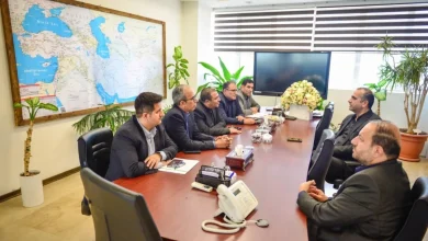 دیدار مدیرعامل منطقه آزاد انزلی با مدیرعامل گروه سرمایهگذاری مسکن برای توسعه همکاریهای مشترک