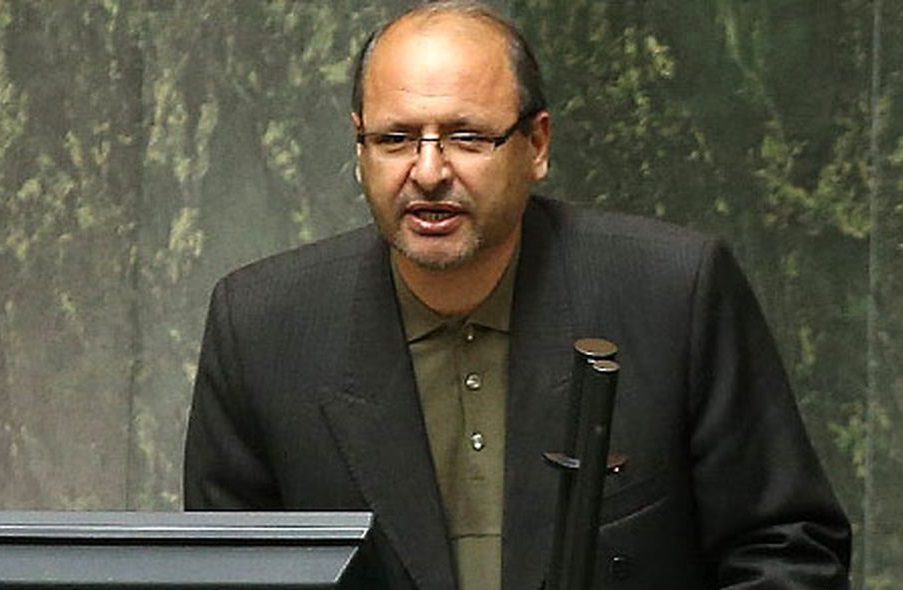 احمد اردستانی عضو کمیسیون امنیت ملی مجلس درباره افزایش قیمت بنزین در شرایط جنگ