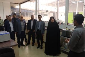 بازدید سمیرا حسنی سرپرست فرمانداری خمام از شرکت رنگ‌سازی پارس سیمین