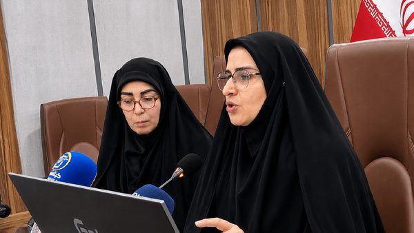 نرگس دستیار مدیرکل آموزش و پرورش گیلان در نشست خبری
