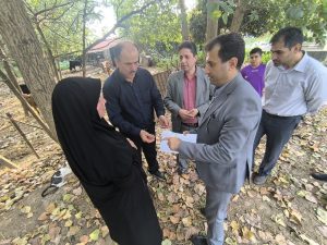 بازدید سمیرا حسنی سرپرست فرمانداری خمام از مجموعه کشاورزی سید علی موسوی