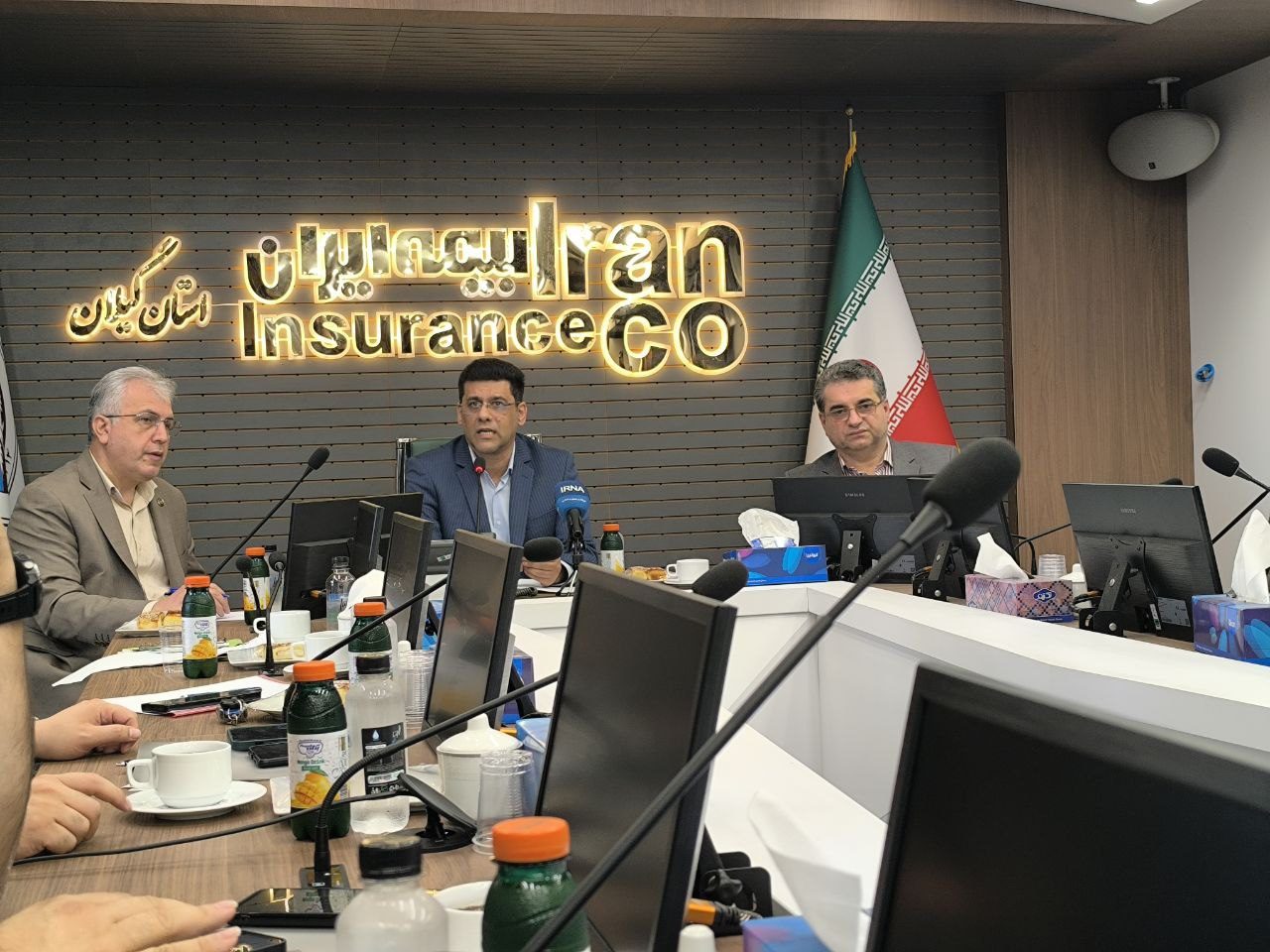 هاشم دقیقی مدیرکل بیمه ایران گیلان در نشست خبری