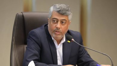 مجید فاتحی معاون اقتصادی منطقه آزاد انزلی در نشست تشریح عملکرد صنعتی نیمه نخست ۱۴۰۵