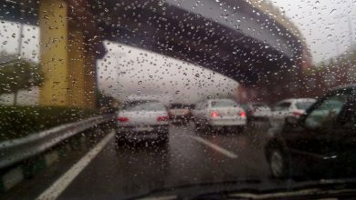 تصویر بارش شدید باران در خیابان‌های گیلان با هشدار هواشناسی درباره احتمال سیل و آب‌گرفتگی
