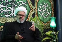 تصویر حرم امام رضا (ع) و اعتراض منبری معروف به شعاردهی تندروها