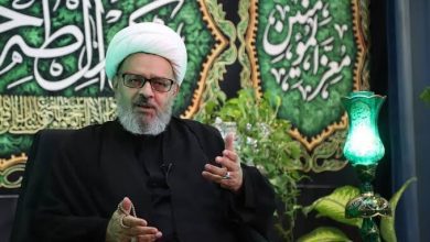 تصویر حرم امام رضا (ع) و اعتراض منبری معروف به شعاردهی تندروها